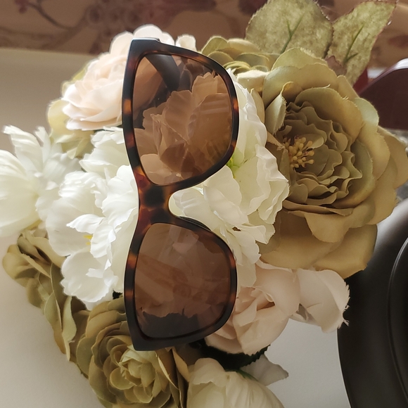 Smith Barra Sunglasses - Picture 2 of 6